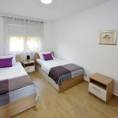 Luxury Apartments Sikiric_2 With Fantastic View On The Sea 比比涅 外观 照片