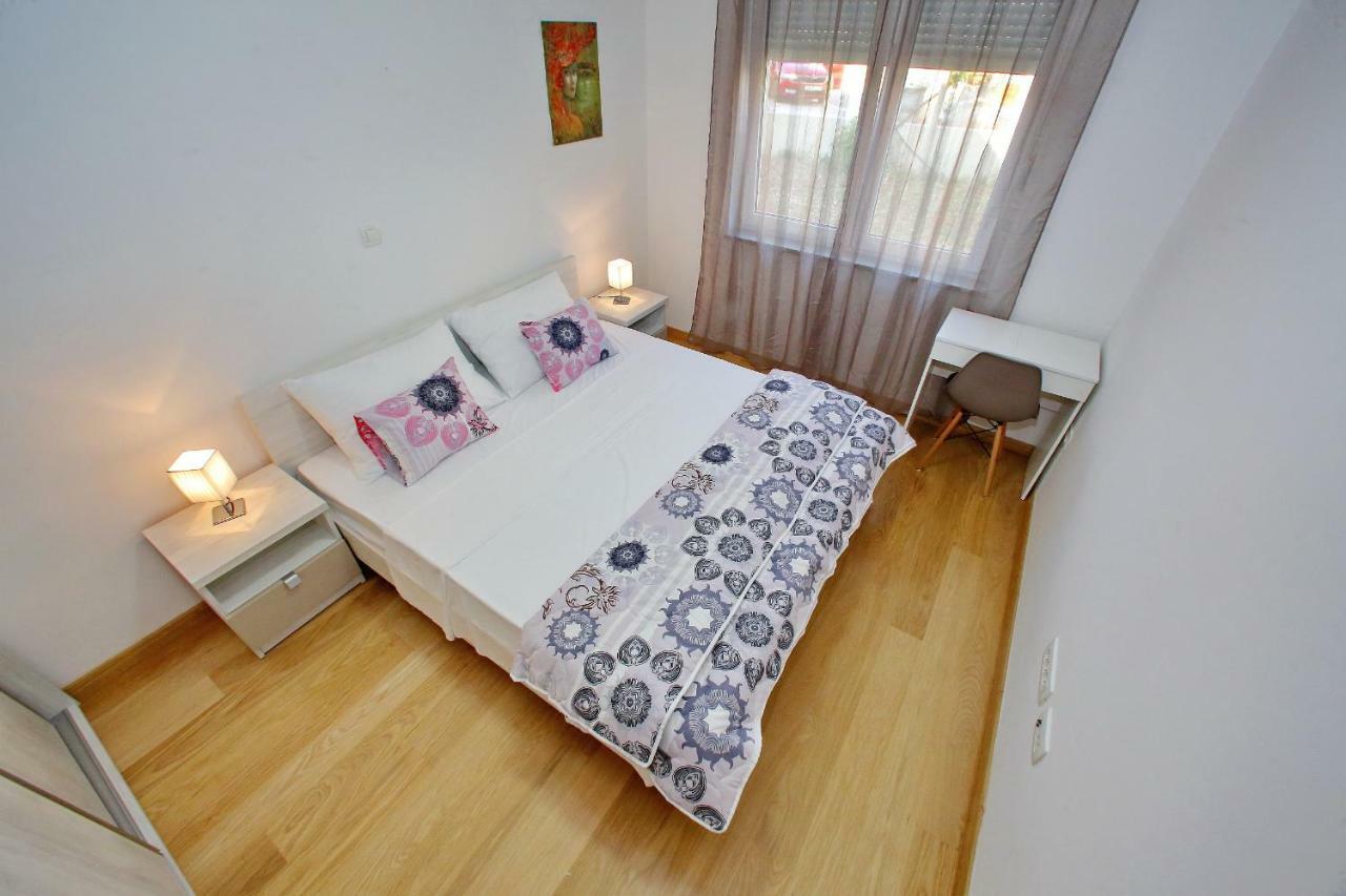 Luxury Apartments Sikiric_2 With Fantastic View On The Sea 比比涅 外观 照片